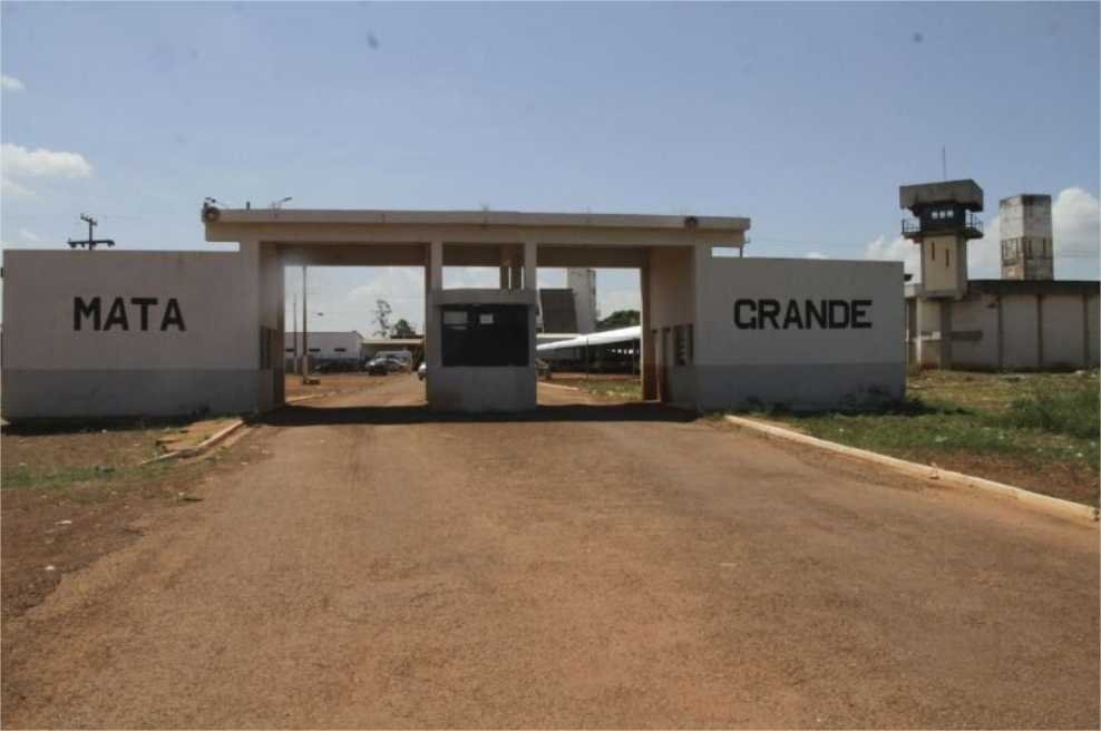 Mulher é presa tentando entrar em penitenciária com droga nas partes íntimas