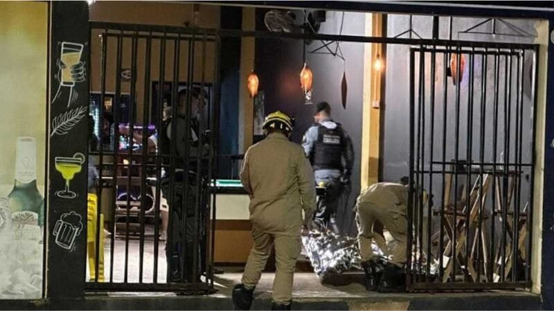 Jovem de 24 anos é morto com quatro disparos em bar de MT