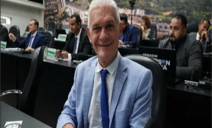 Nadaf visita praça que homenageia ex-vereador e comemora entrega à população