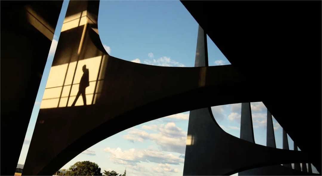 Planalto libera R$ 4,9 bilhões em emendas em um dia e bate recorde