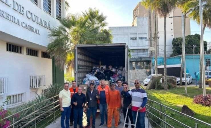 Doações entregues na Câmara são coletadas e seguem para o Rio Grande do Sul