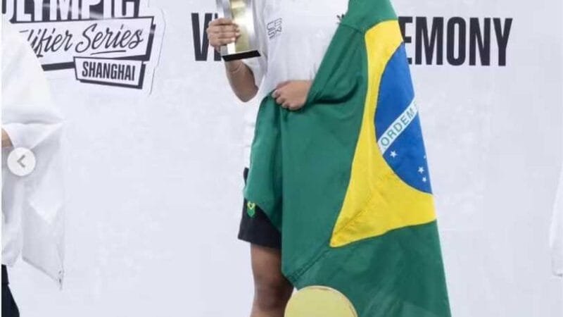 Rayssa Leal é campeã da etapa da China do Pré-Olímpico de skate