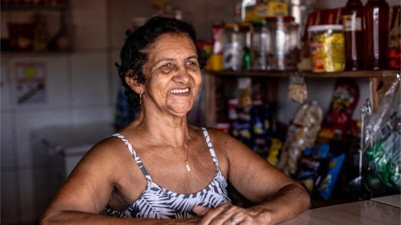 “Acabou a poeira e a lama, melhorou bastante”, afirma comerciante após Governo recuperar e asfaltar MT-020