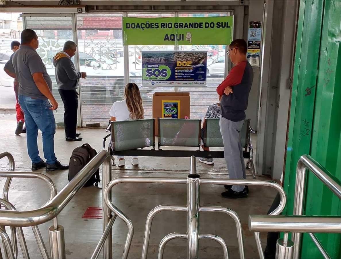 Terminais de ônibus de Cuiabá se tornam pontos de coleta de donativos para vítimas das chuvas no Rio Grande do Sul