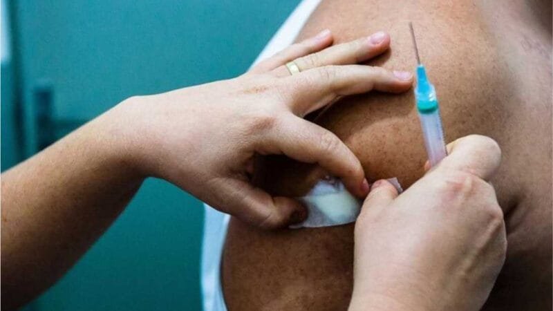 Saúde lança nova campanha de vacinação contra covid-19