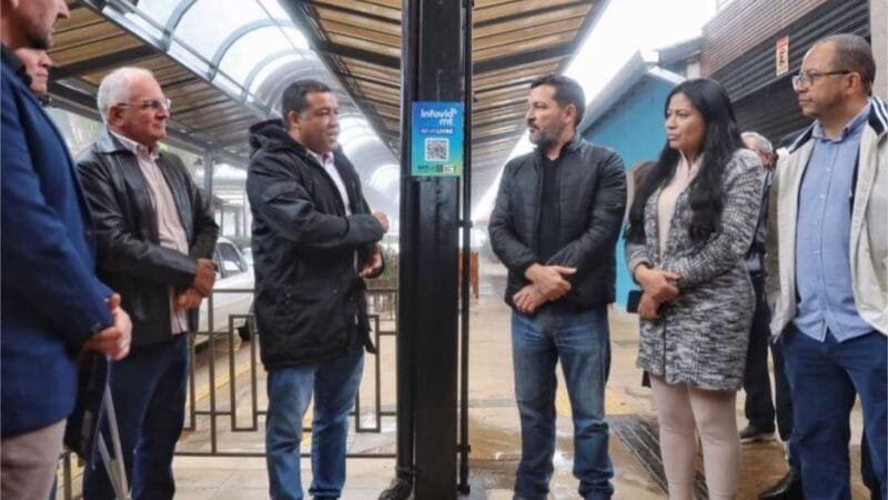 Governo de MT oferece ponto de wi-fi livre no Centro de Chapada