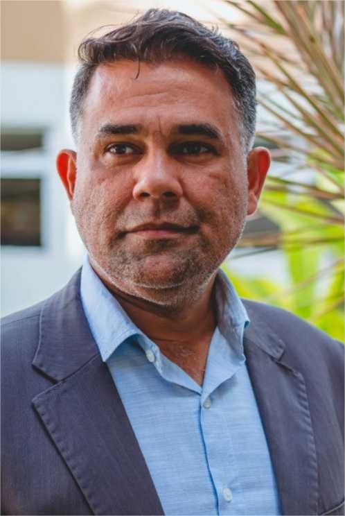 É na desgraça que se conhece o benfeitor