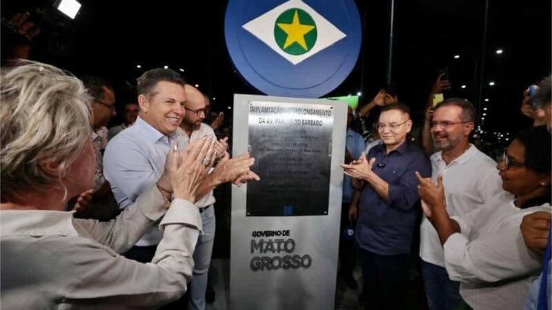 Governador entrega ampliação da Avenida Parque do Barbado e traz dignidade à população