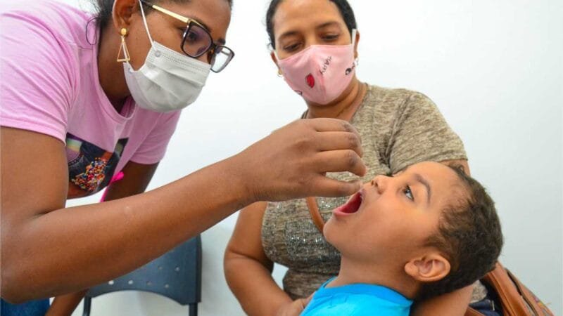 Campanha de vacinação contra poliomielite começa em Cuiabá nesta terça-feira (28)