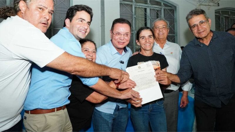 Mais 300 escrituras entregues aos moradores do Pedra 90 e Cinturão Verde