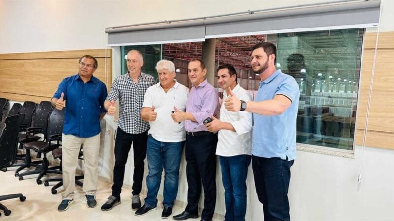Wilson Santos visita programas habitacionais em Lucas do Rio Verde