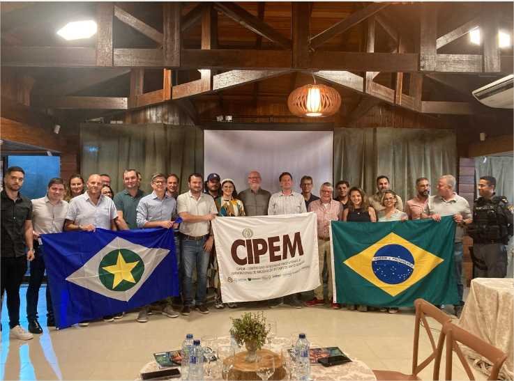 MT apresenta produção florestal sustentável em evento com compradores internacionais
