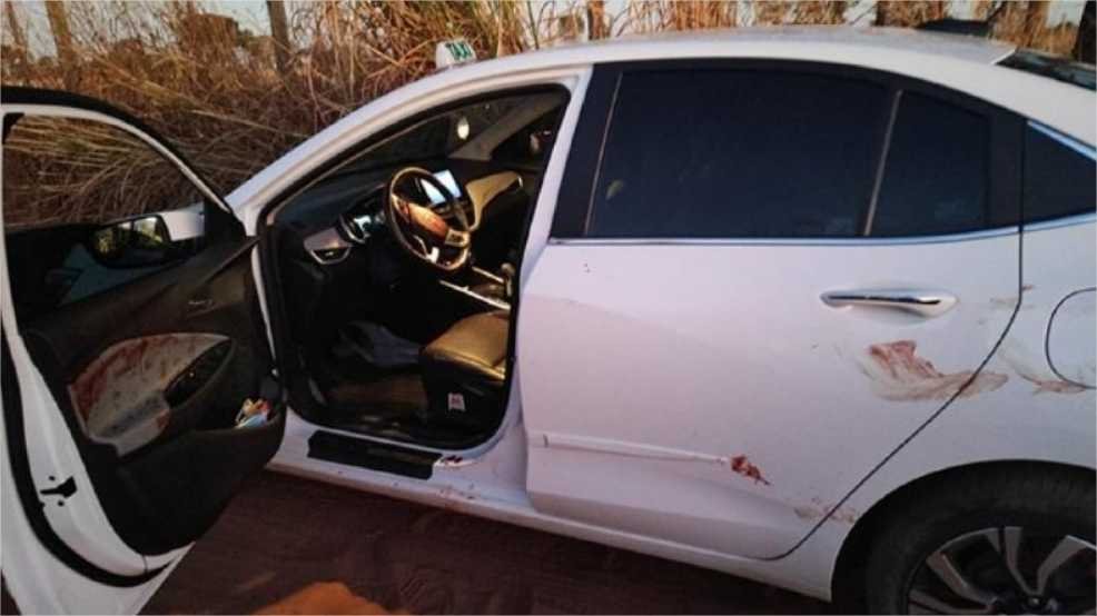 Polícia encontra “banho de sangue” e taxista morto em estrada rural