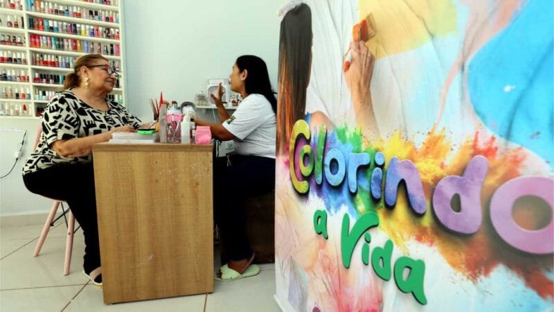 Secretaria da Mulher beneficia mãe solo com programa de melhoria residencial em parceria com 8 empresas