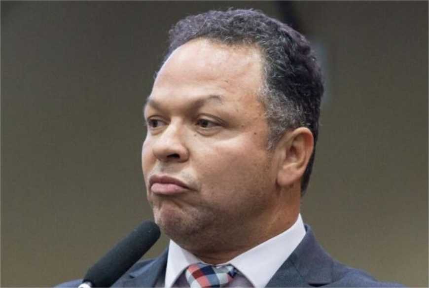 TRE confirma que Claudio tenta massificar sua imagem de forma ilegal com outdoors em Rondonópolis