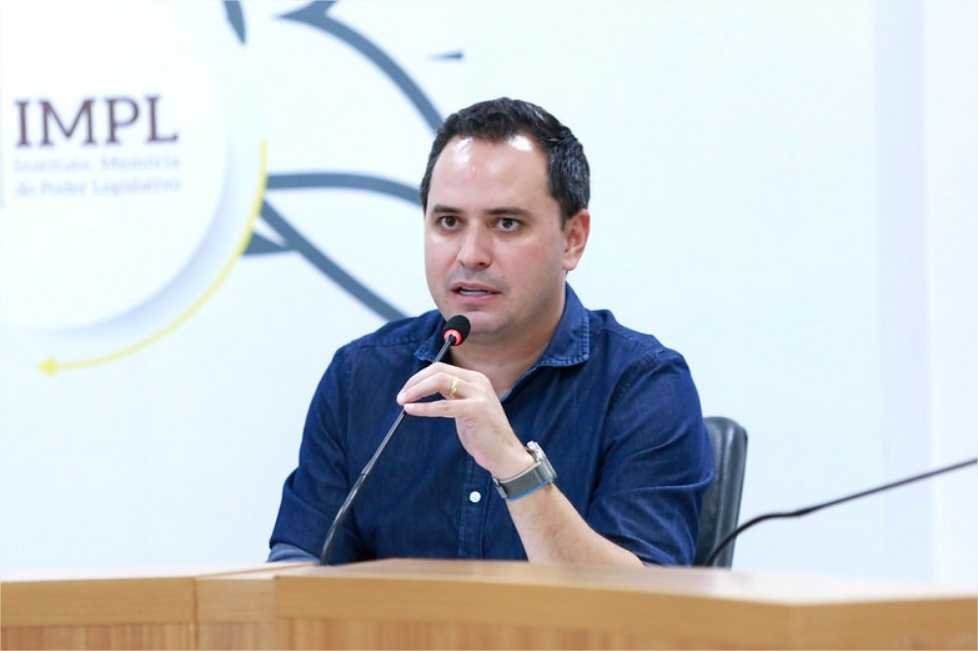 Diego Guimarães pede empenho da bancada sobre impeachment de Moraes