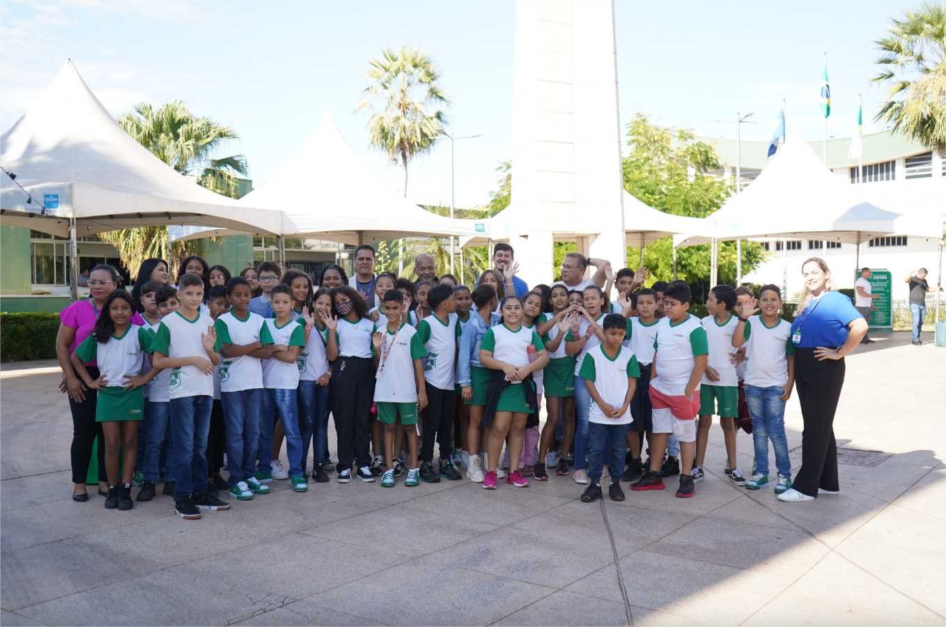 Estudantes da EMEB Dr. Fábio Firmino Leite visitaram a Câmara Municipal de Cuiabá
