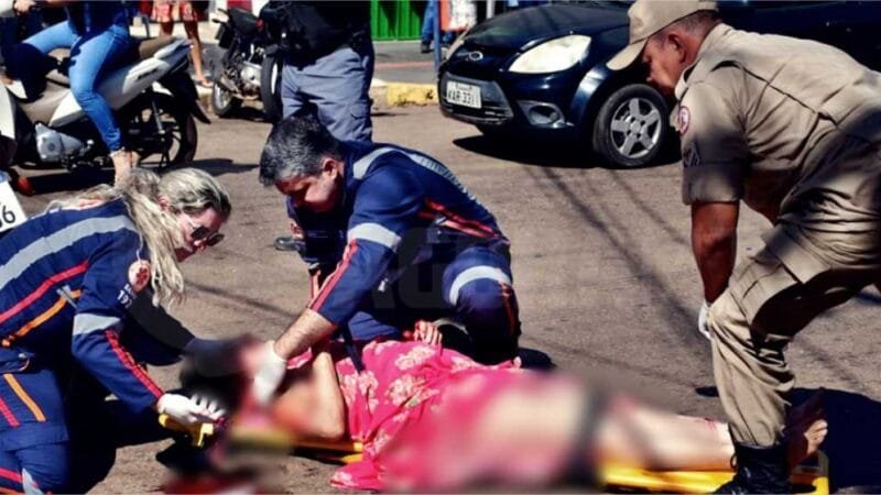 Idosa é atropelada por motociclista e tem traumatismo craniano