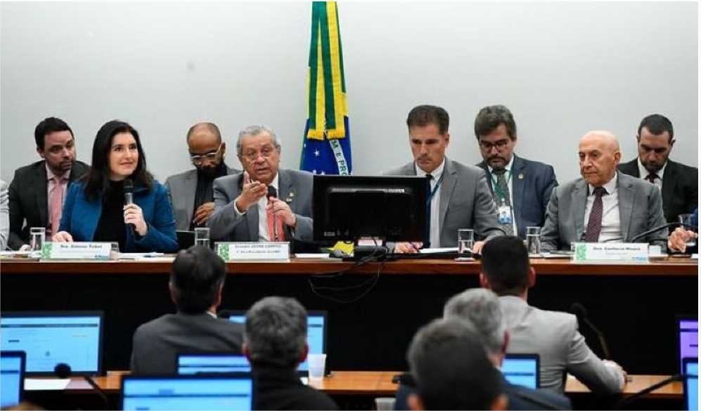 Jayme propõe mudança na Lei de Diretrizes e Bases para incluir educação financeira nas escolas