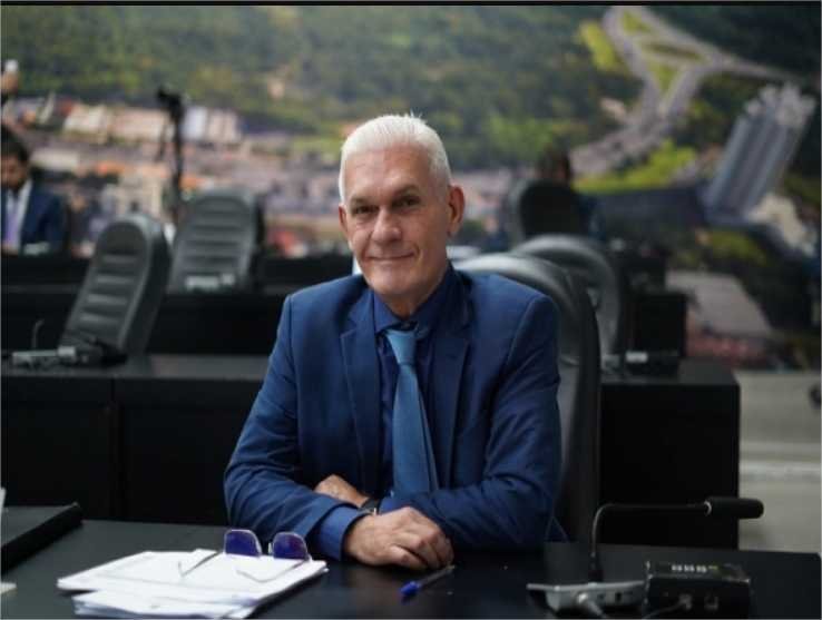 Mário Nadaf homenageia servidores do Hospital São Benedito no dia 14 de junho