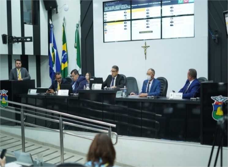 Câmara aprova requerimentos, projetos e pareceres da CCJR na sessão desta terça-feira