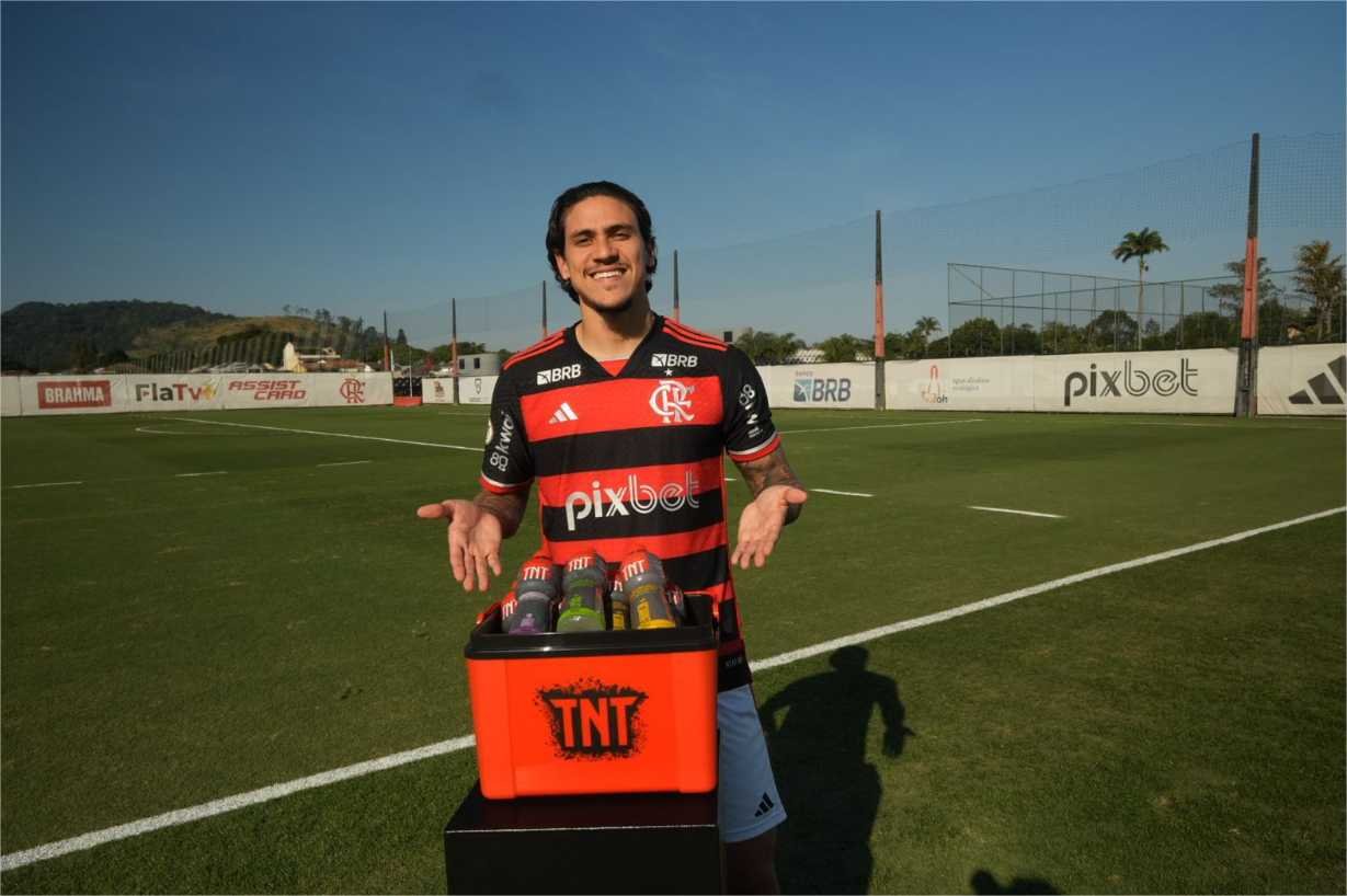 TNT Sports Drink escala Pedro Guilherme para anunciar parceria com Flamengo