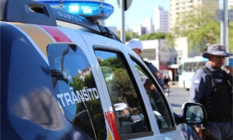 Batalhão de Trânsito registra 697 infrações e prende 11 pessoas durante feriado prolongado em MT