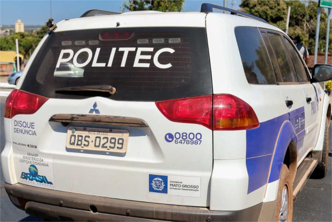 Motociclista morre e idoso fica ferido após colidirem em caminhão