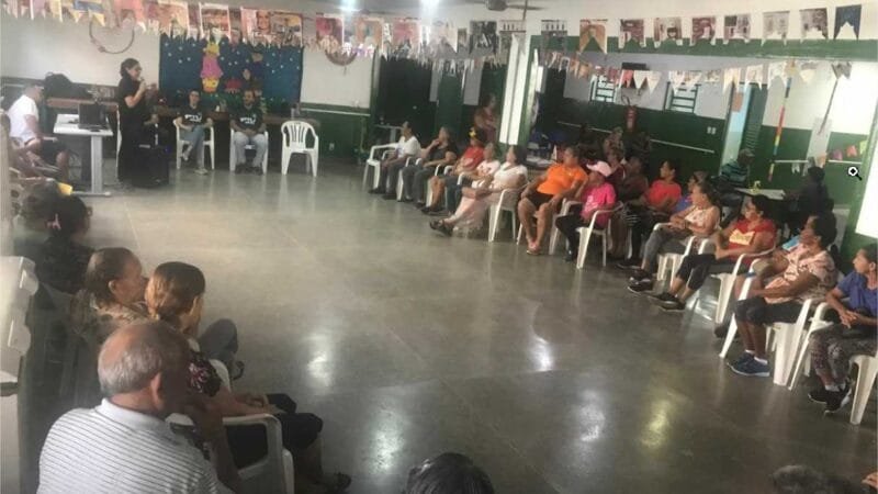 Mais de 300 idosos são beneficiados com palestras e atendimentos personalizados em ação conjunta entre Assistência Social e Fazenda