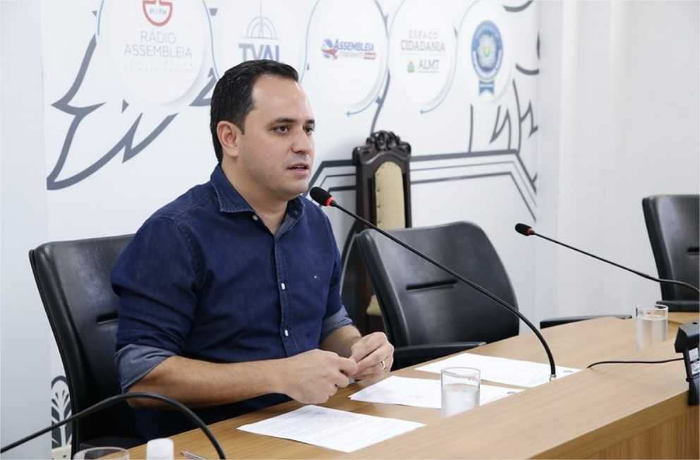 Frente Parlamentar do Comércio recebe demandas e cobra soluções para situação de Chapada dos Guimarães