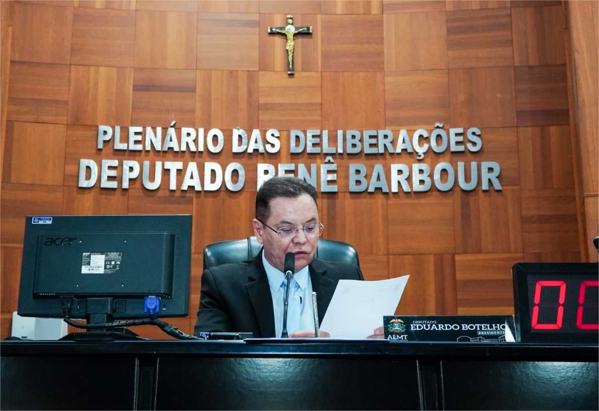 Proposta de Botelho institui Dia da Bíblia em MT