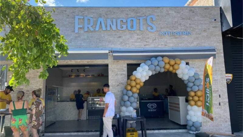 Após três meses em obras, Rotisseria Frangots é reinaugurada em Cuiabá