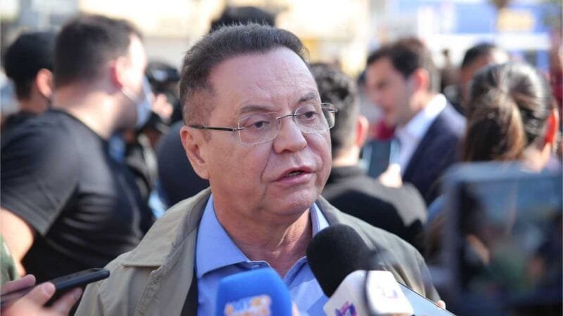 Botelho defende união para garantir a reconstrução do Shopping Popular