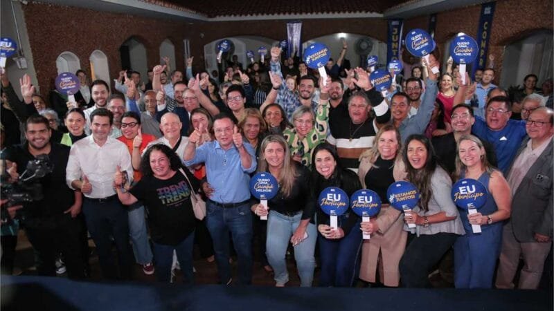 Botelho reúne mais de 300 profissionais da saúde para discutir plano de governo