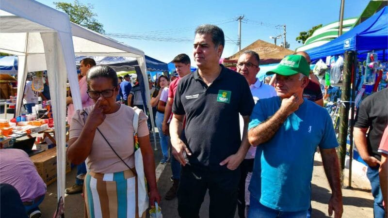 Prefeito enviará à Câmara de Cuiabá projeto para que 600 comerciantes prejudicados pelo incêndio do Shopping Popular possam atuar em campo de futebol e pista de atletismo de complexo esportivo