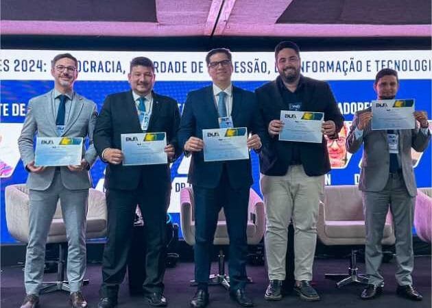 “Desafios da Democracia Digital: Liberdade de Expressão e Regulação das Redes Sociais no Brasil”