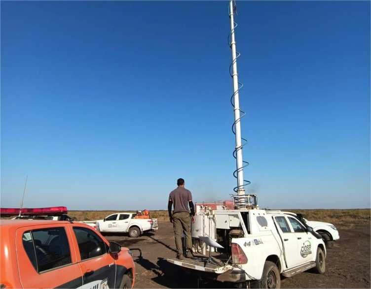 Estação móvel de rádio digital reforça comunicação na operação de combate ao fogo no Pantanal