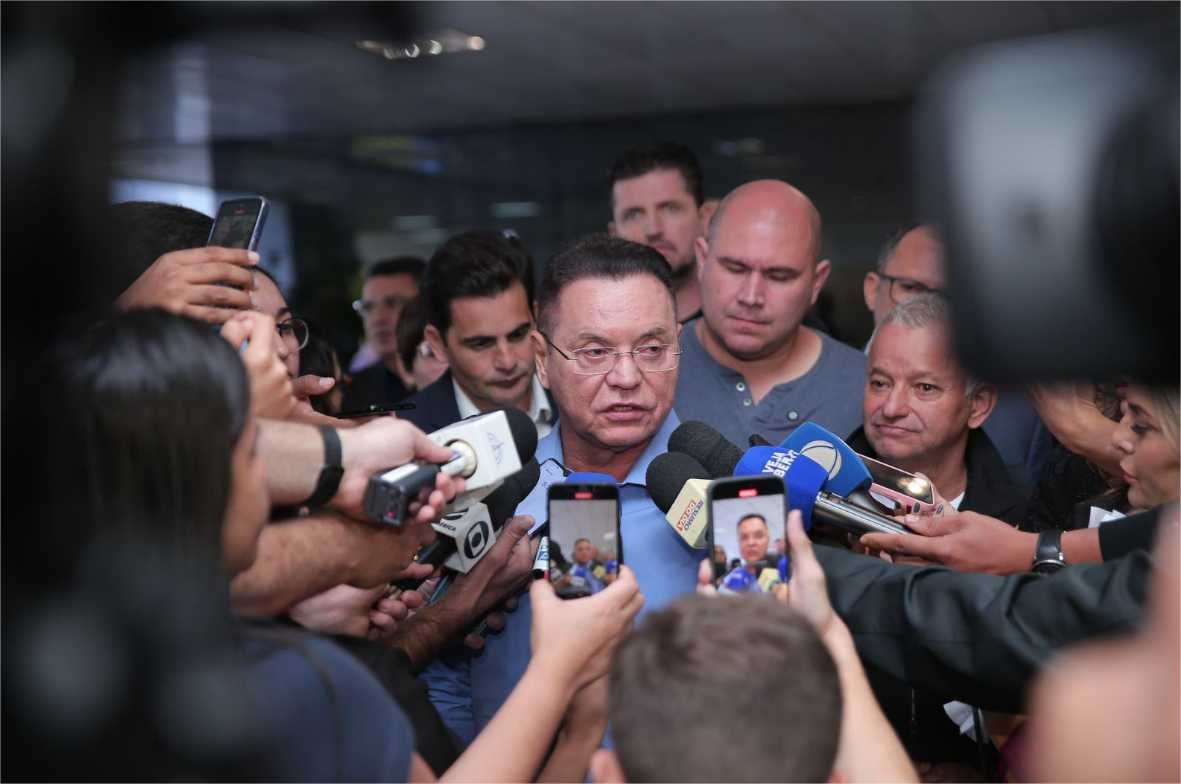 Botelho diz que governo irá ajudar na reconstrução de Shopping Popular e estuda valor para linha de crédito