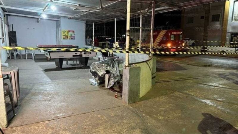 Homem é executado em bar com tiros à queima-roupa na cabeça e nas costas