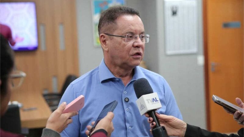 Botelho atua para garantir liberação de crédito aos comerciantes do Shopping Popular