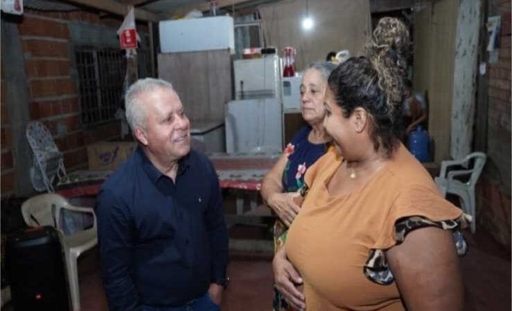 Presidente Chico 2000 garante acesso à água e energia aos moradores do Residencial Vitória
