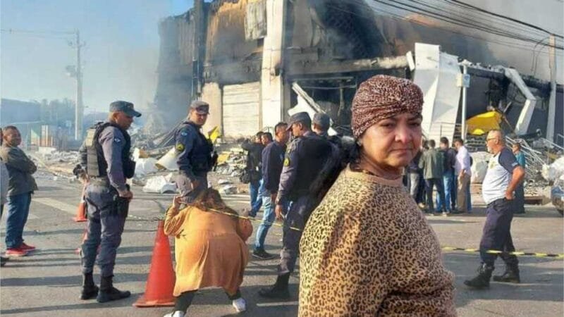 “Estamos vendo nossos sonhos subindo na fumaça”, lamenta lojista que perdeu tudo