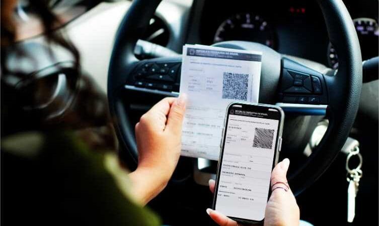 Licenciamento de veículo com placa final 7 deve ser pago até 31 de julho