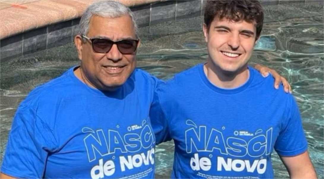 João Augusto é batizado em igreja evangélica nos EUA