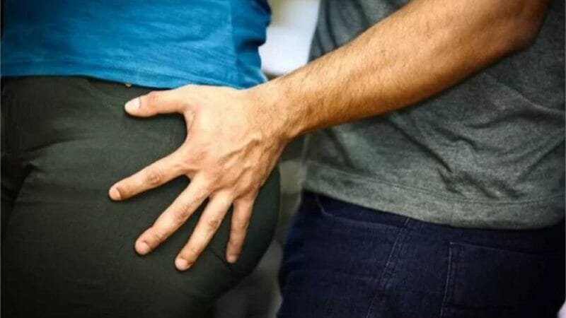 Funcionário de mercado aperta bunda de cliente e acaba preso em Cuiabá