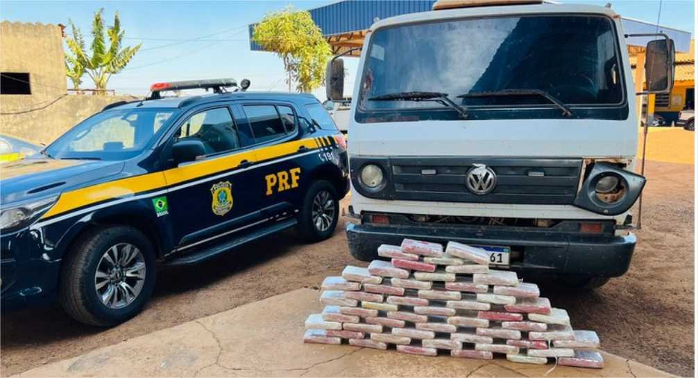 PRF apreende mais de 100 quilos de drogas durante abordagem no MT