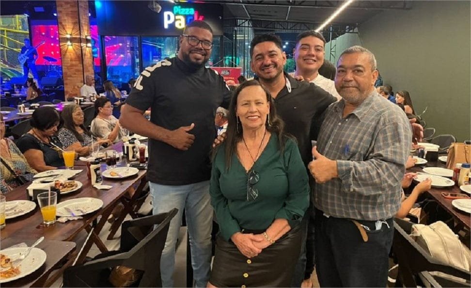 Badalada pizzaria de Cuiabá implanta Projeto Social para beneficiar idosos e crianças; vídeos