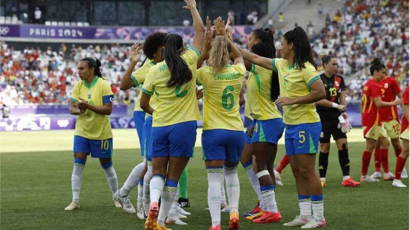 Jogos Olímpicos: EUA e Alemanha vencem, e Brasil avança no futebol feminino