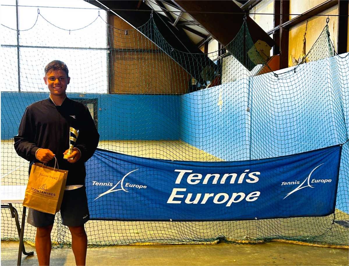 Tenista do programa de bolsas do Governo de MT é vice-campeão em torneio do circuito europeu