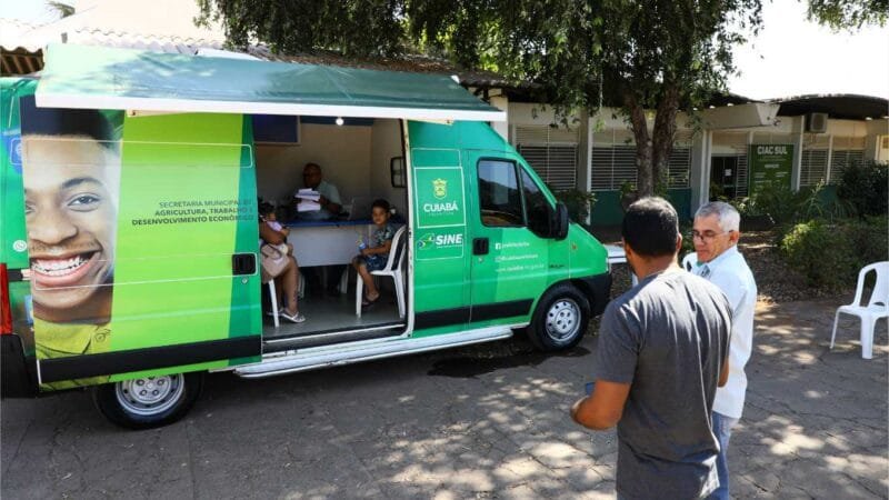 Moradores do bairro Parque Atalaia e região receberão van do programa Sine da Gente nesta quinta-feira (1)